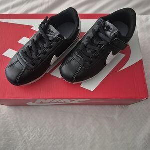 Nike Black and White Kids' Sneakers